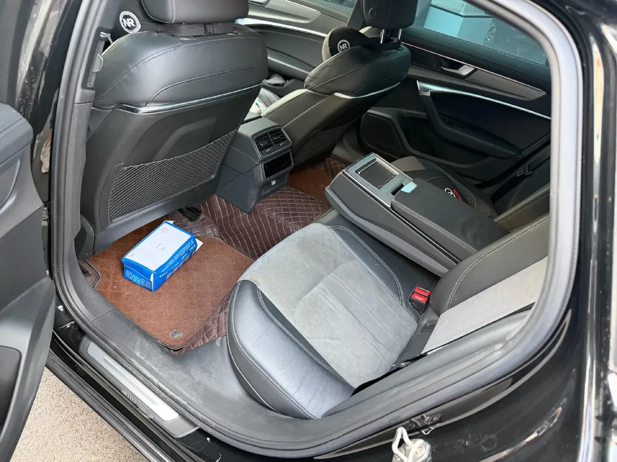 2021 Audi A6L 2.0T 224HP L4 7DCT,autocango,china used car exporter,china ev exporter,chinese used car exporter,chinese used ev exporter