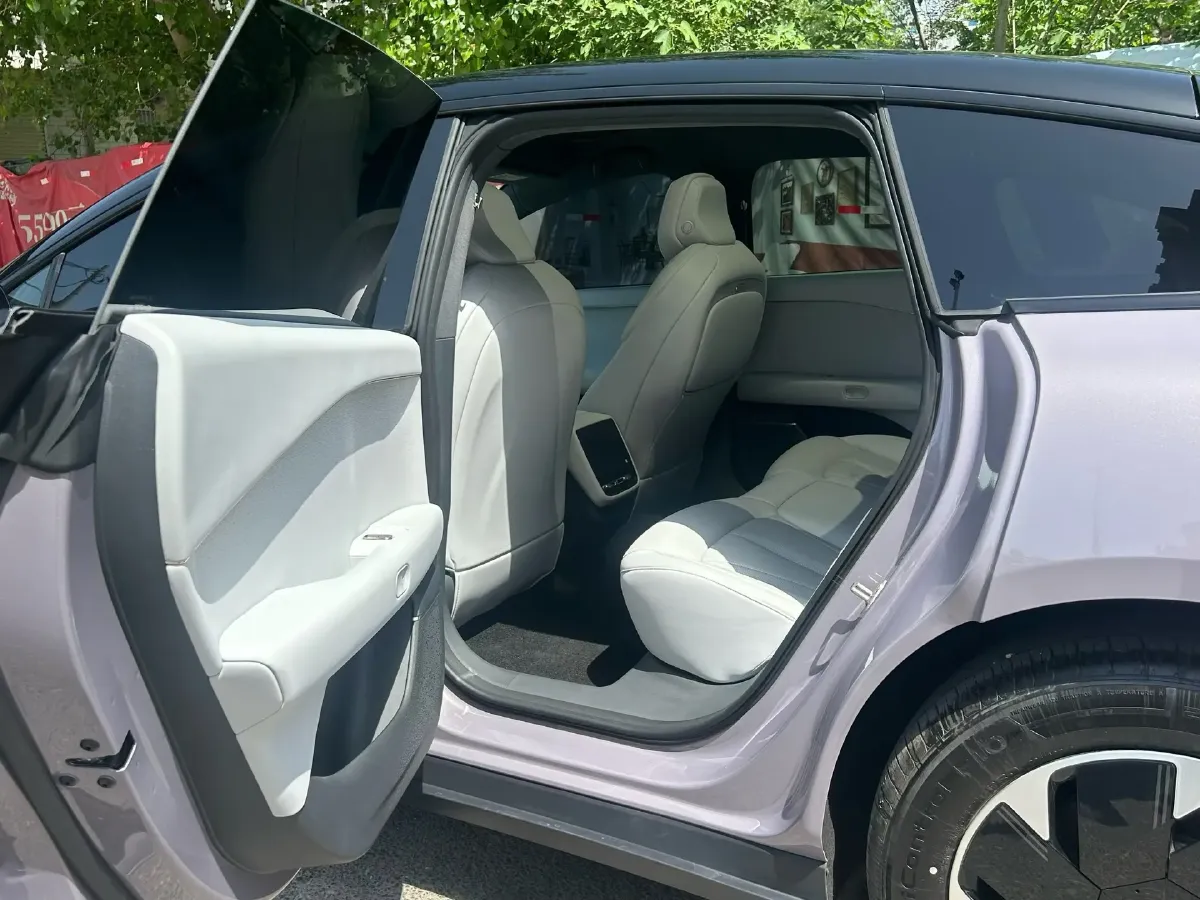 2024 Xpeng P7+ BEV 60.7KWH,autocango,china used car exporter,china ev exporter,chinese used car exporter,chinese used ev exporter