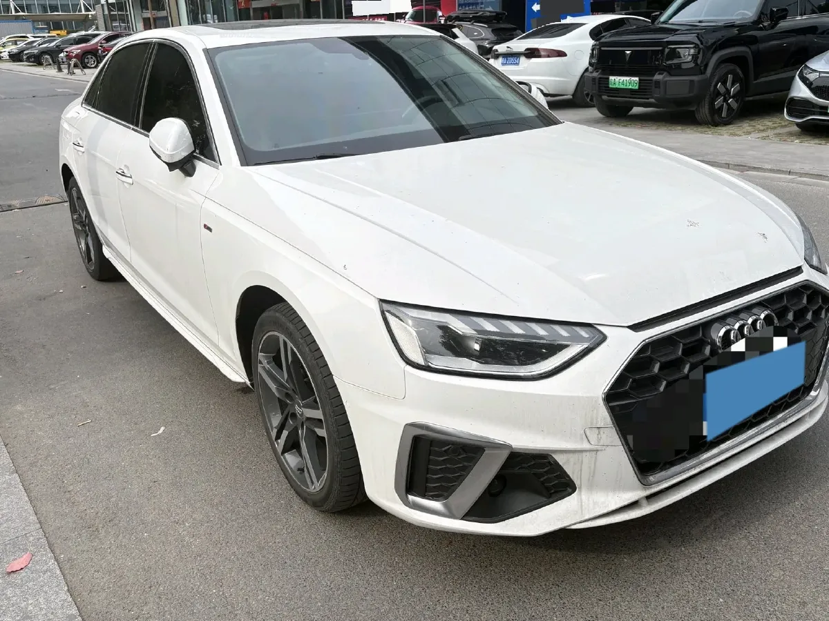 2020 Audi A4L 2.0T 190HP L4 7DCT,autocango,china used car exporter,china ev exporter,chinese used car exporter,chinese used ev exporter