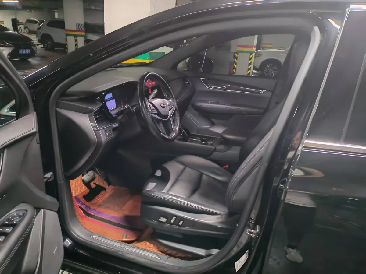 2020 Cadillac XT5 2.0T 237HP L4 9AT,autocango,china used car exporter,china ev exporter,chinese used car exporter,chinese used ev exporter