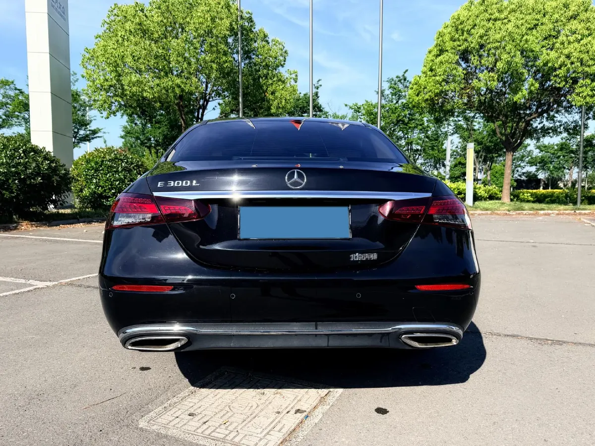 2023 Mercedes-Benz E Class 2.0T 258HP L4 9AT,autocango,china used car exporter,china ev exporter,chinese used car exporter,chinese used ev exporter
