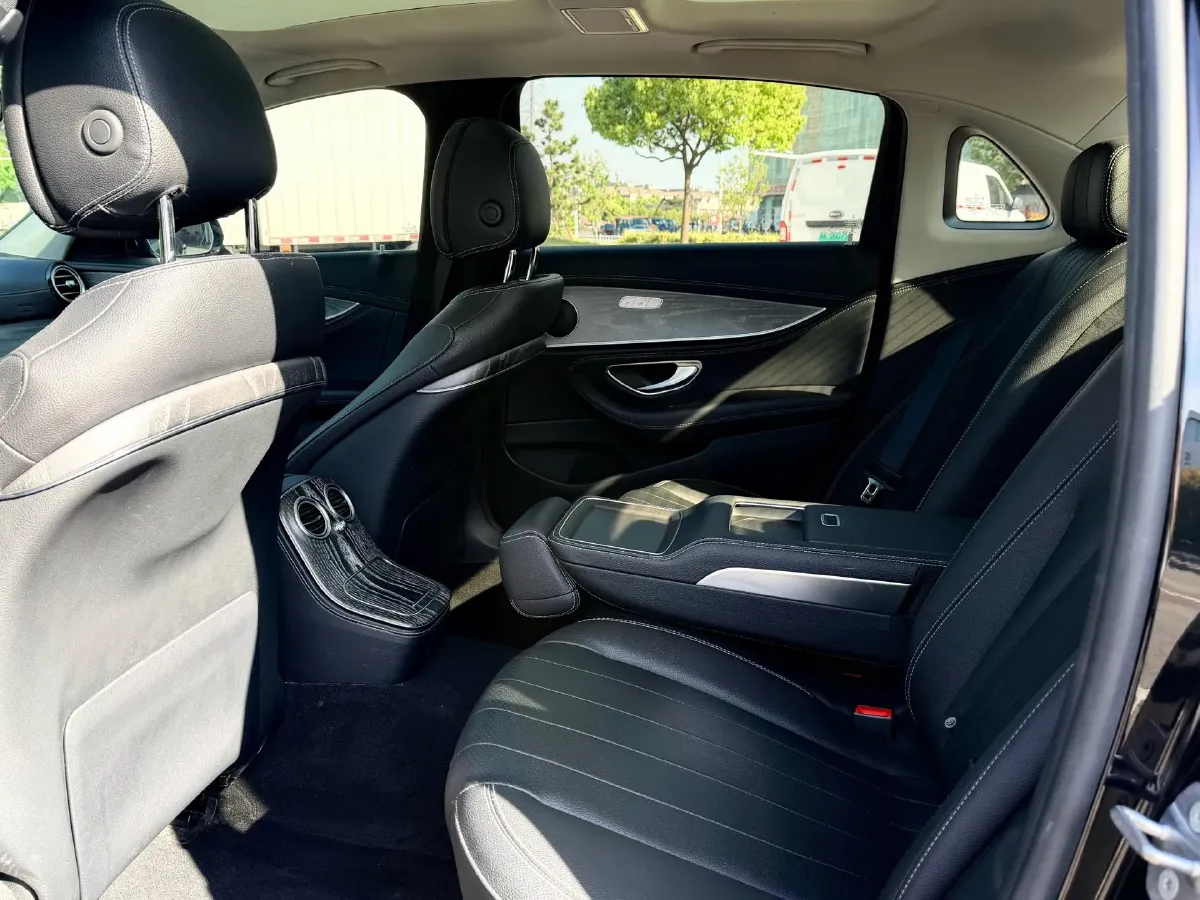 2023 Mercedes-Benz E Class 2.0T 258HP L4 9AT,autocango,china used car exporter,china ev exporter,chinese used car exporter,chinese used ev exporter