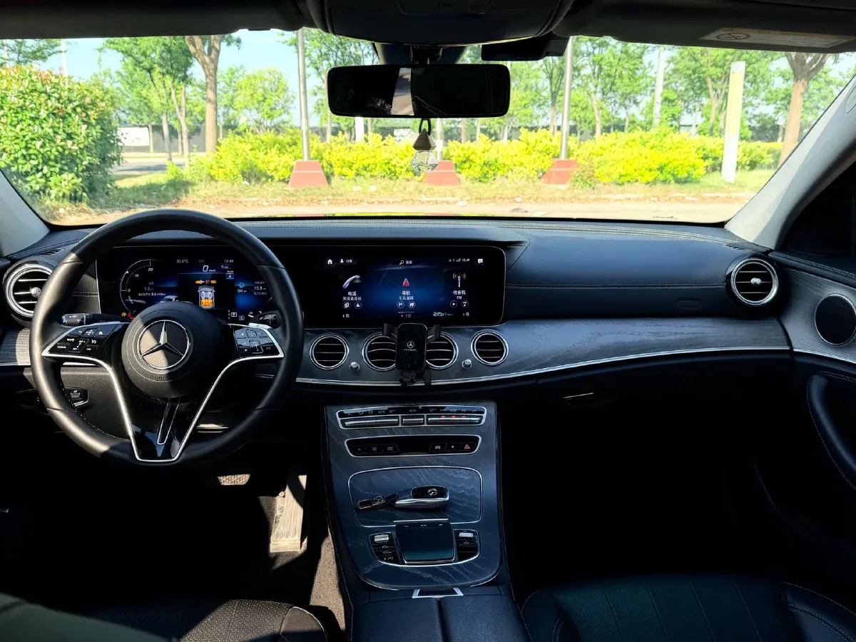 2023 Mercedes-Benz E Class 2.0T 258HP L4 9AT,autocango,china used car exporter,china ev exporter,chinese used car exporter,chinese used ev exporter