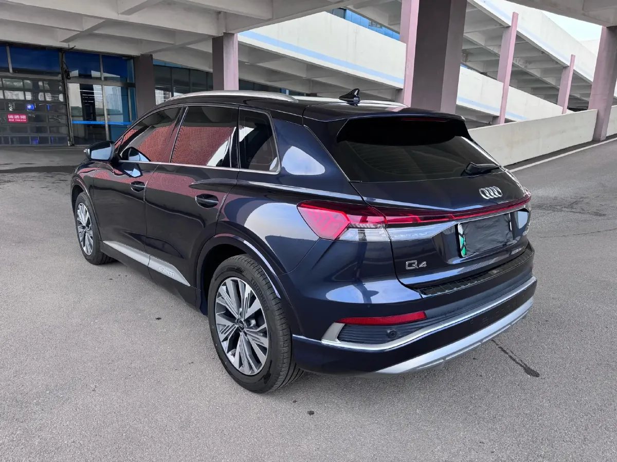 2024 Audi Q4 e-tron BEV 84.8KWH,autocango,china used car exporter,china ev exporter,chinese used car exporter,chinese used ev exporter