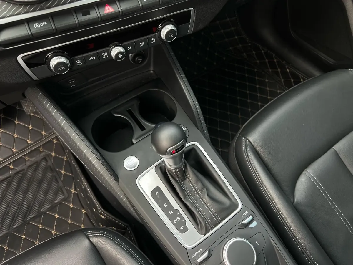 2022 Audi Q2L 1.4T 150HP L4 7DCT,autocango,china used car exporter,china ev exporter,chinese used car exporter,chinese used ev exporter