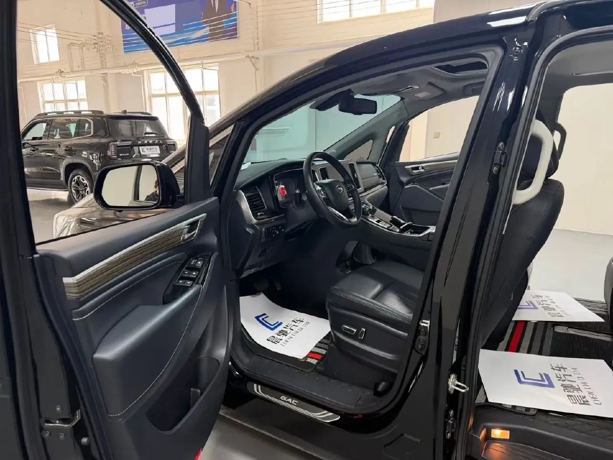 2023 GAC Trumpchi M8 2.0T 252HP L4 8AT,autocango,china used car exporter,china ev exporter,chinese used car exporter,chinese used ev exporter