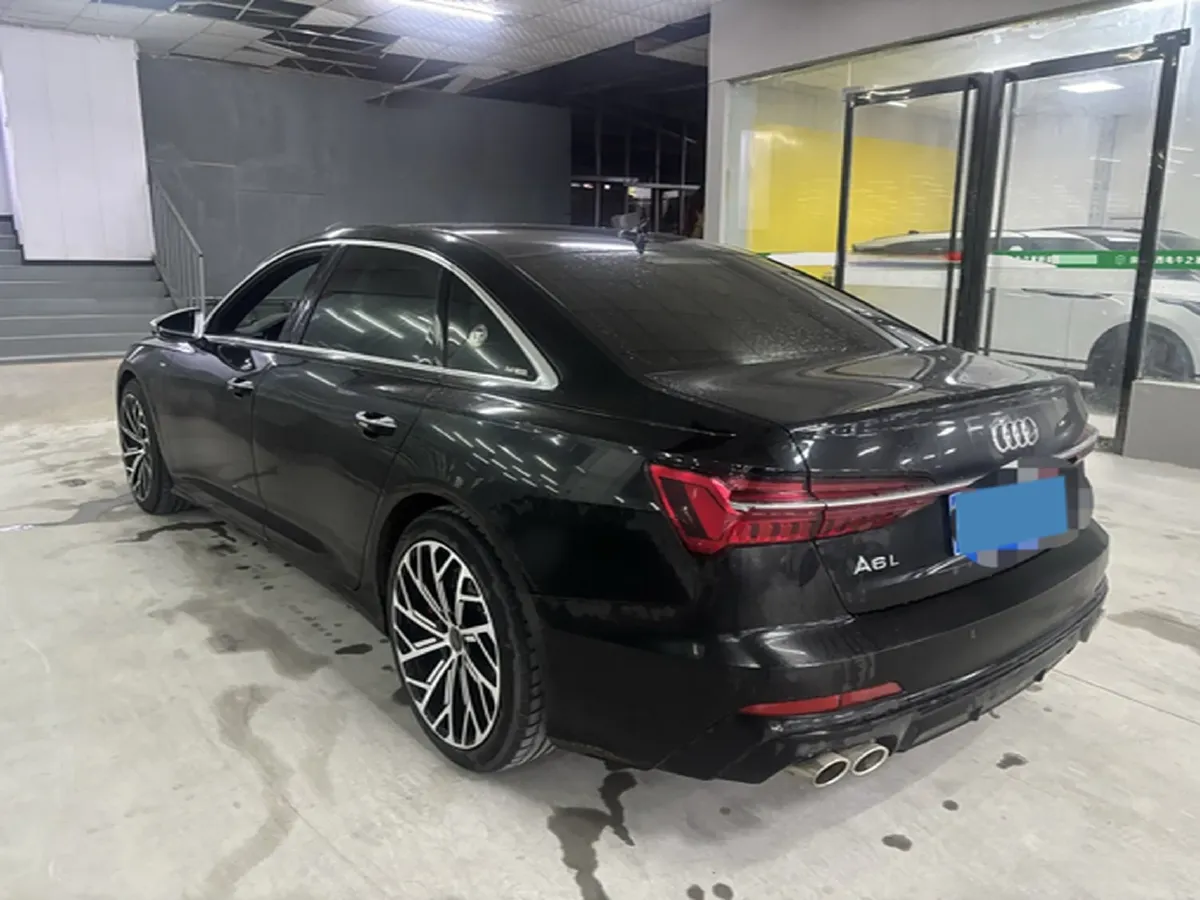2021 Audi A6L 2.0T 224HP L4 7DCT,autocango,china used car exporter,china ev exporter,chinese used car exporter,chinese used ev exporter