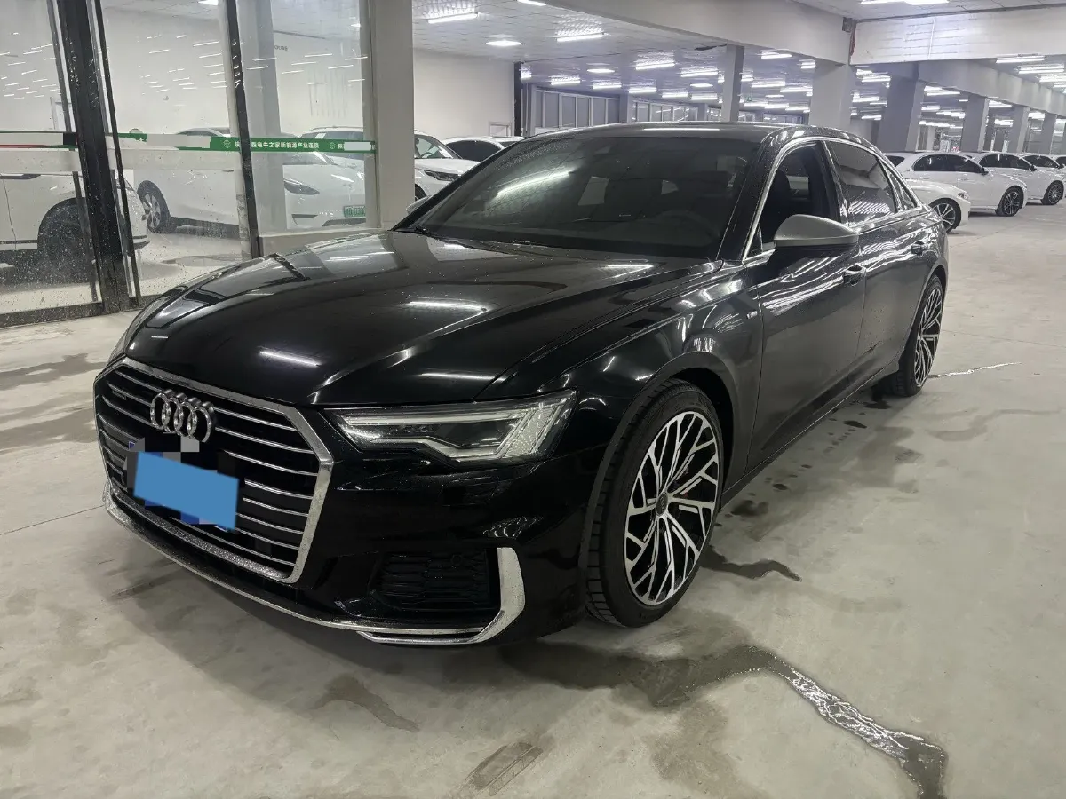 2021 Audi A6L 2.0T 224HP L4 7DCT,autocango,china used car exporter,china ev exporter,chinese used car exporter,chinese used ev exporter