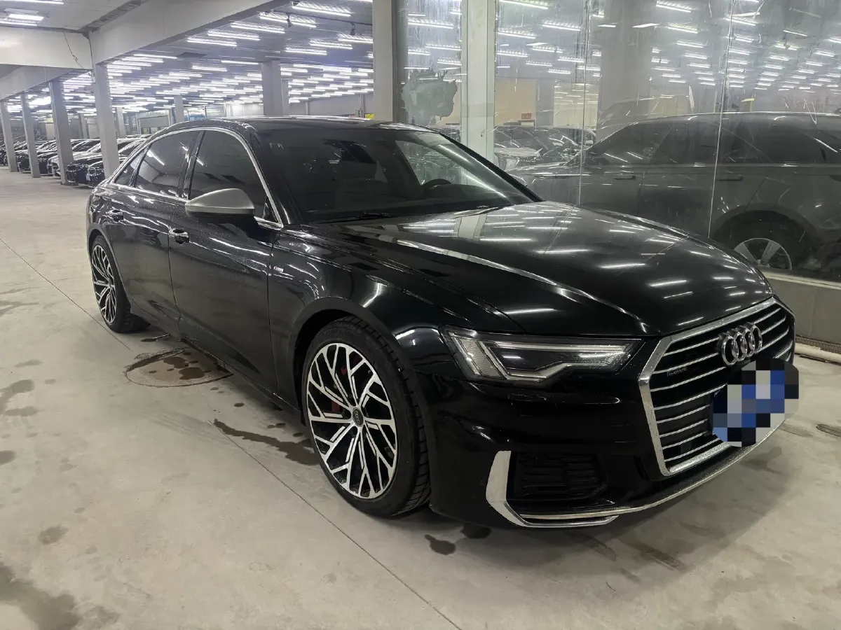 2021 Audi A6L 2.0T 224HP L4 7DCT,autocango,china used car exporter,china ev exporter,chinese used car exporter,chinese used ev exporter