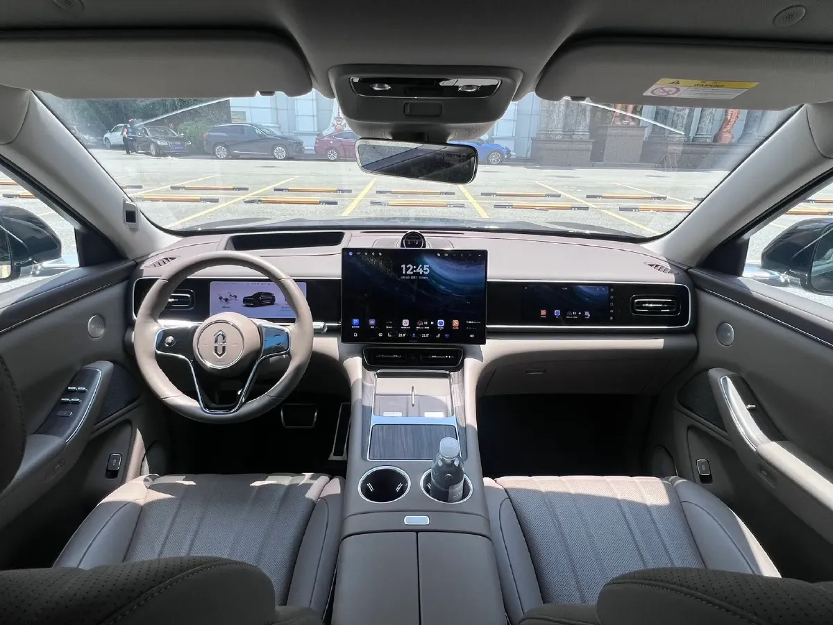 2026 AITO AITO M7 REEV 160HP REEV,autocango,china used car exporter,china ev exporter,chinese used car exporter,chinese used ev exporter