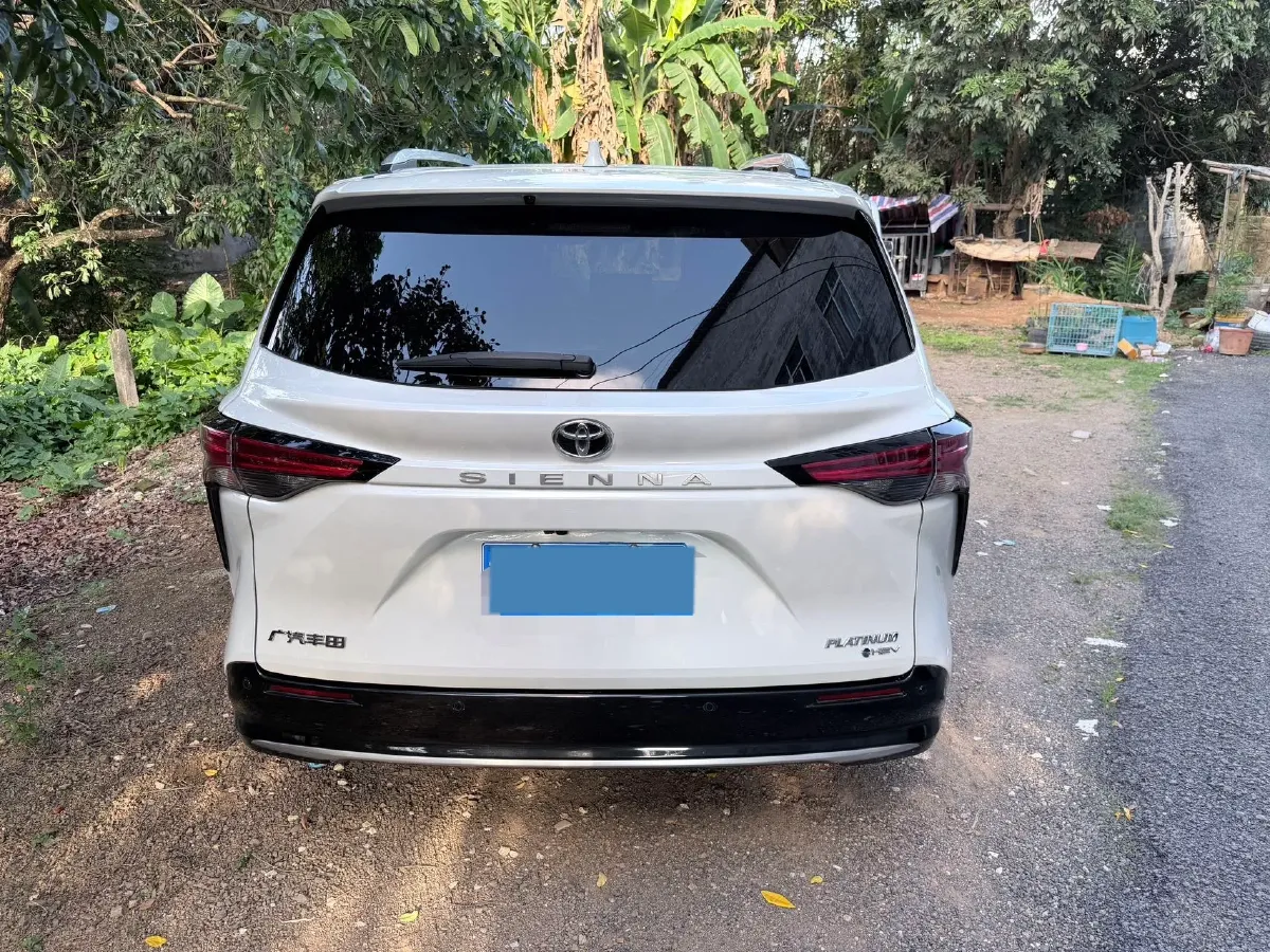 2024 Toyota Sienna 2.5L 189HP L4 E-CVT Hybrid,autocango,china used car exporter,china ev exporter,chinese used car exporter,chinese used ev exporter