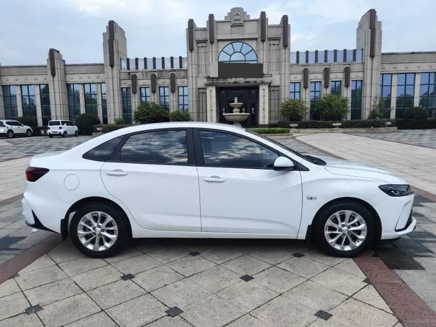 2023 Chevrolet Monza 1.5L 113HP L4 6DCT,autocango,china used car exporter,china ev exporter,chinese used car exporter,chinese used ev exporter