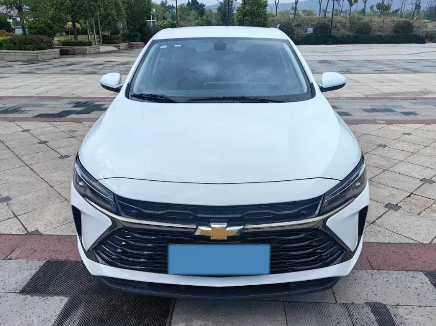 2023 Chevrolet Monza 1.5L 113HP L4 6DCT,autocango,china used car exporter,china ev exporter,chinese used car exporter,chinese used ev exporter