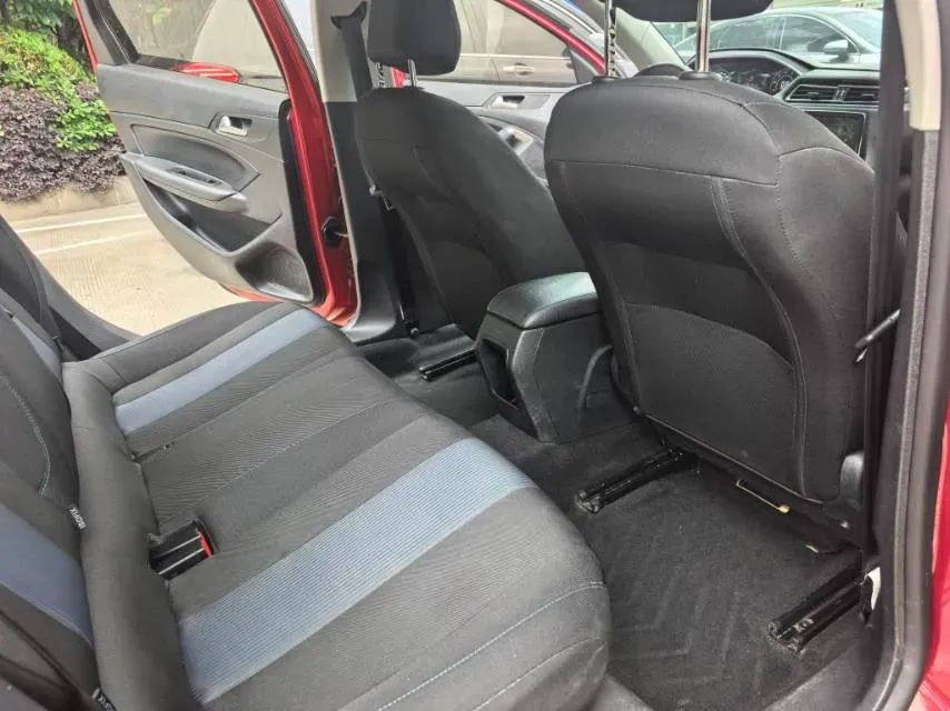 2019 Peugeot 308 1.2T 136HP L3 6AT,autocango,china used car exporter,china ev exporter,chinese used car exporter,chinese used ev exporter