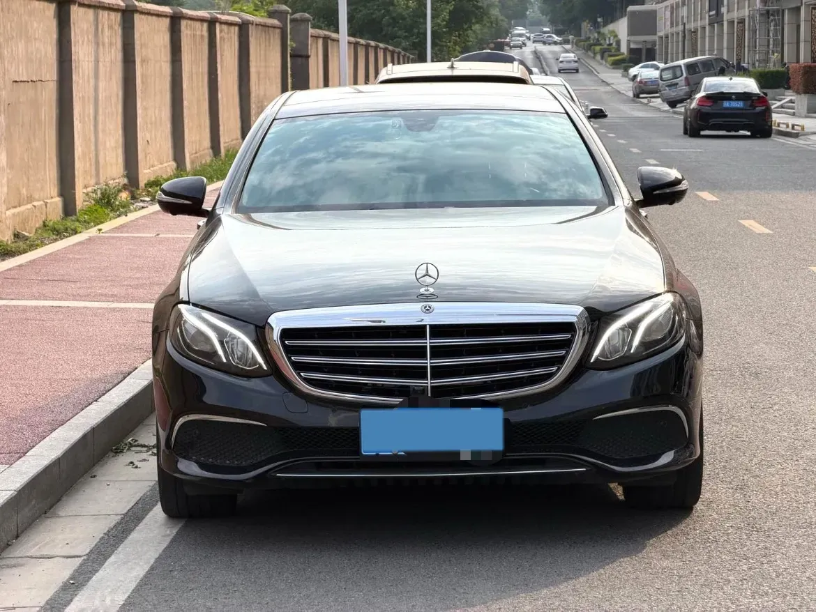 2020 Mercedes-Benz E Class 2.0T 258HP L4 9AT,autocango,china used car exporter,china ev exporter,chinese used car exporter,chinese used ev exporter