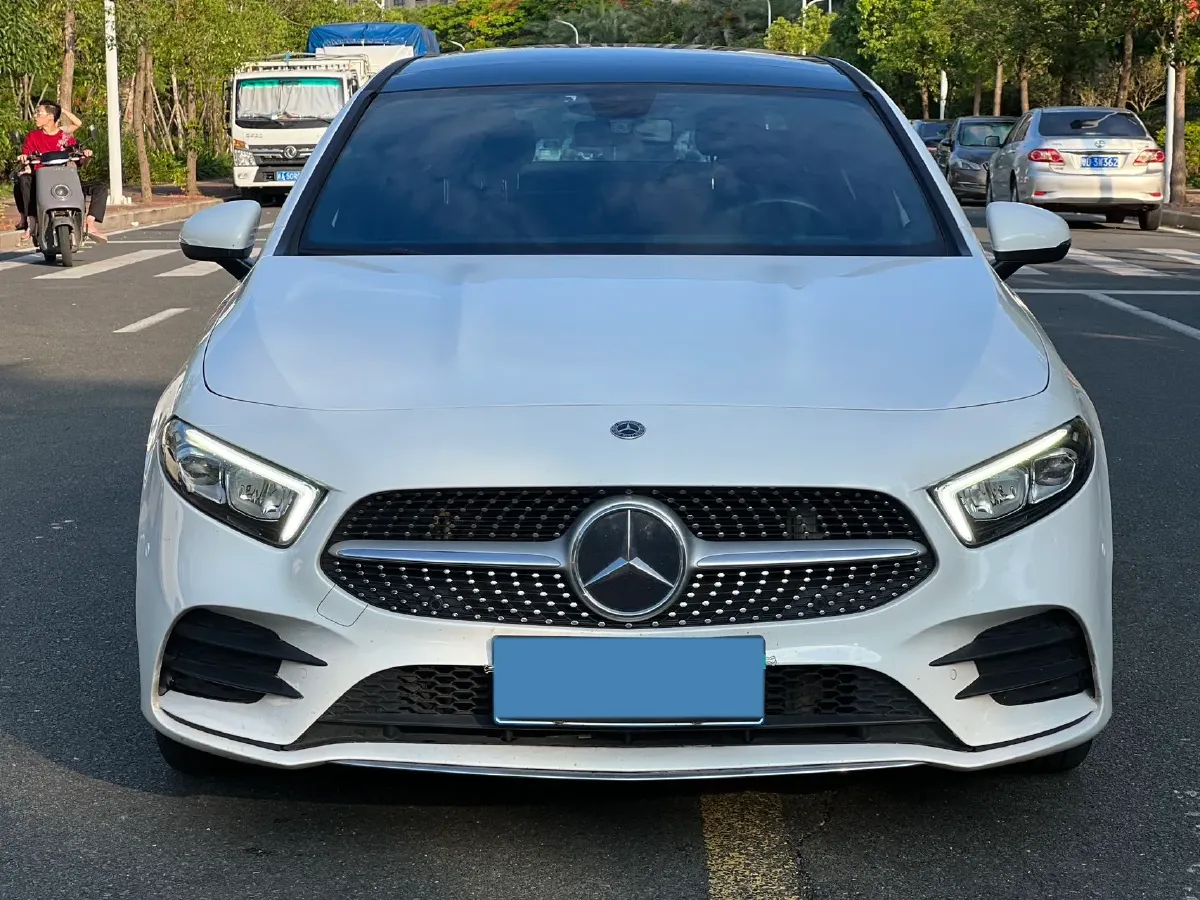 2021 Mercedes-Benz A Class 1.3T 163HP L4 7DCT,autocango,china used car exporter,china ev exporter,chinese used car exporter,chinese used ev exporter