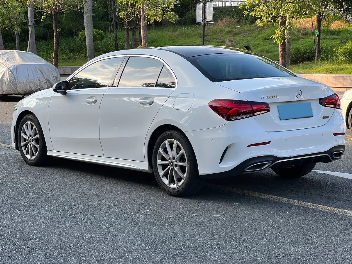 2021 Mercedes-Benz A Class 1.3T 163HP L4 7DCT,autocango,china used car exporter,china ev exporter,chinese used car exporter,chinese used ev exporter