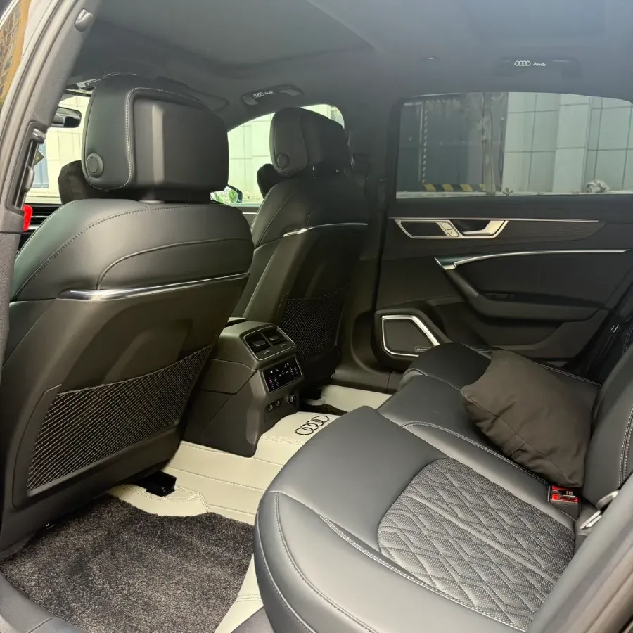 2024 Audi A6L 2.0T 245HP L4 7DCT,autocango,china used car exporter,china ev exporter,chinese used car exporter,chinese used ev exporter