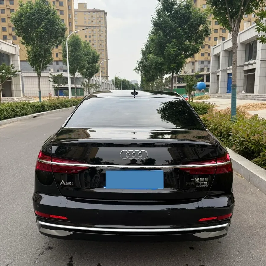 2024 Audi A6L 2.0T 245HP L4 7DCT,autocango,china used car exporter,china ev exporter,chinese used car exporter,chinese used ev exporter