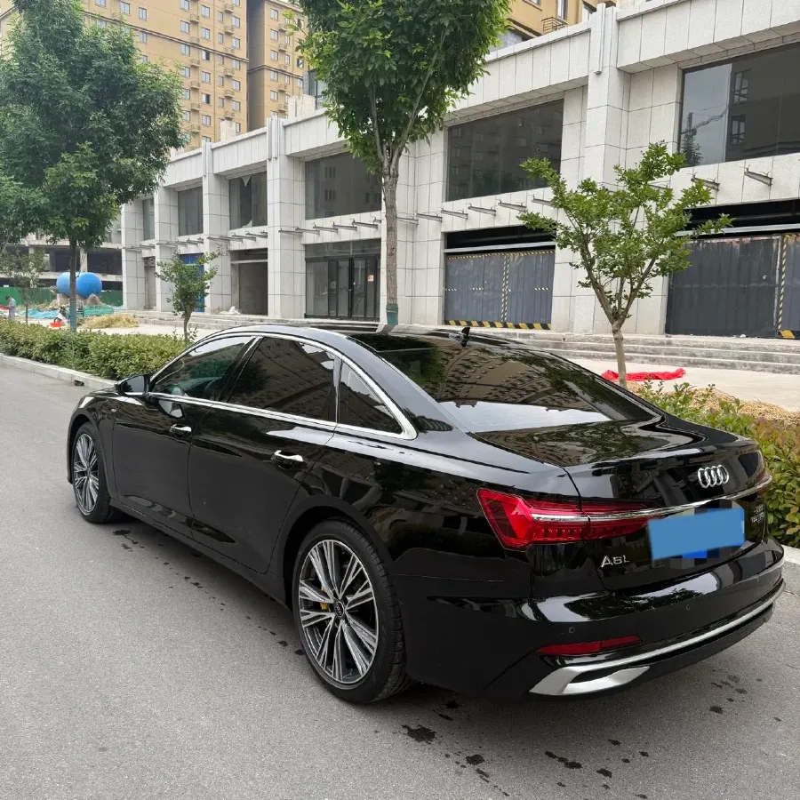 2024 Audi A6L 2.0T 245HP L4 7DCT,autocango,china used car exporter,china ev exporter,chinese used car exporter,chinese used ev exporter