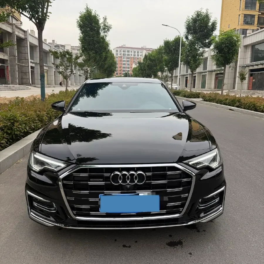 2024 Audi A6L 2.0T 245HP L4 7DCT,autocango,china used car exporter,china ev exporter,chinese used car exporter,chinese used ev exporter