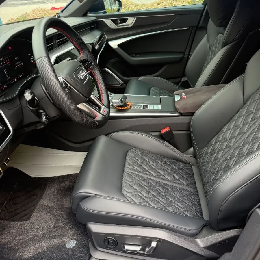 2024 Audi A6L 2.0T 245HP L4 7DCT,autocango,china used car exporter,china ev exporter,chinese used car exporter,chinese used ev exporter