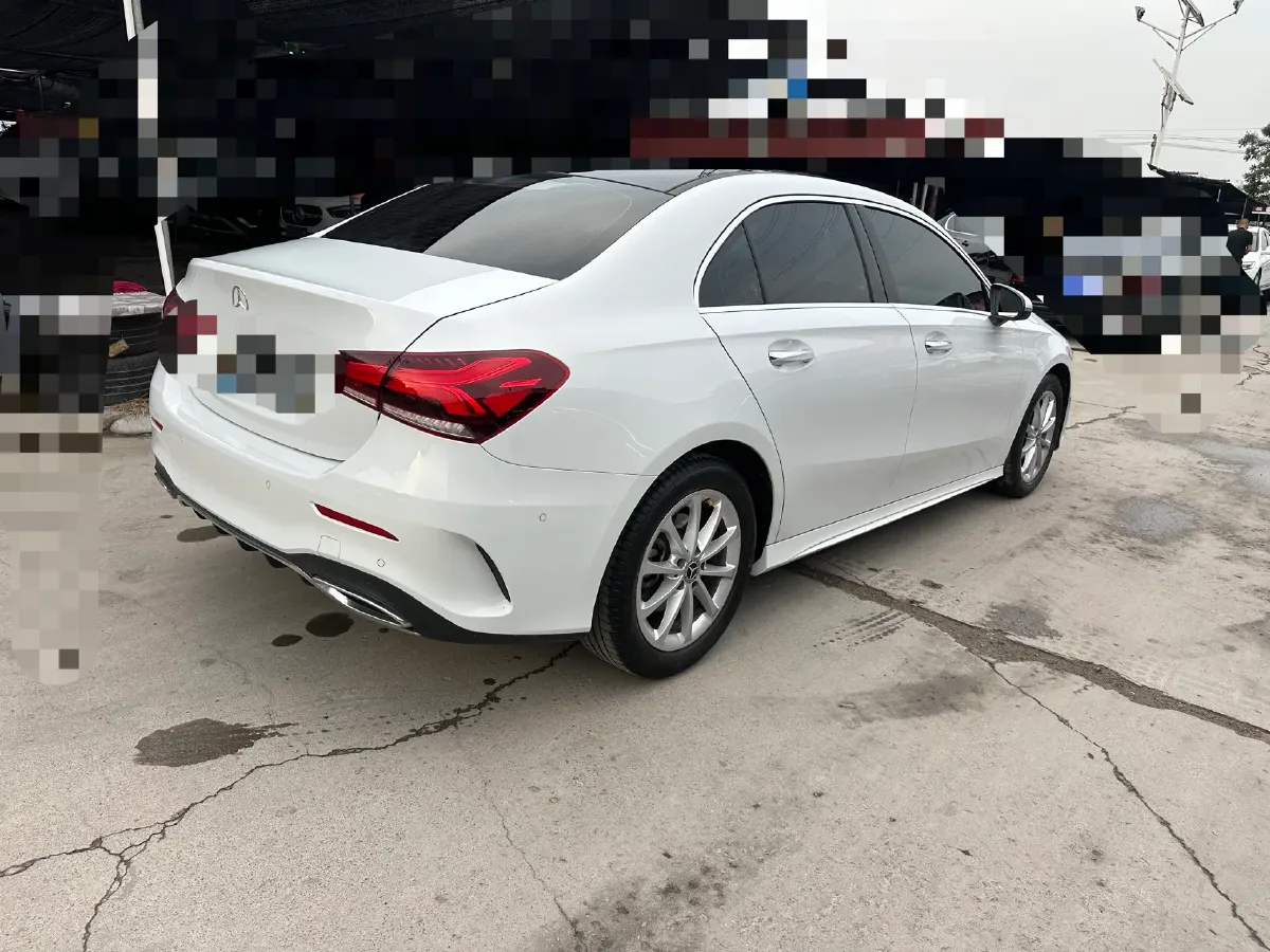 2020 Mercedes-Benz A Class 1.3T 163HP L4 7DCT,autocango,china used car exporter,china ev exporter,chinese used car exporter,chinese used ev exporter