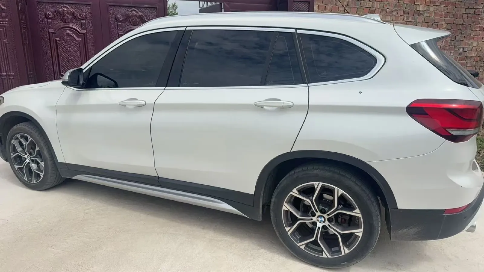 2021 BMW X1 1.5T 140HP L3 7DCT,autocango,china used car exporter,china ev exporter,chinese used car exporter,chinese used ev exporter