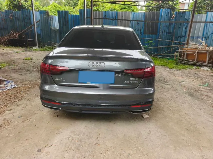2022 Audi A4L 2.0T 190HP L4 7DCT,autocango,china used car exporter,china ev exporter,chinese used car exporter,chinese used ev exporter