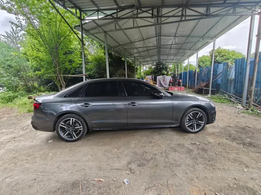 2022 Audi A4L 2.0T 190HP L4 7DCT,autocango,china used car exporter,china ev exporter,chinese used car exporter,chinese used ev exporter