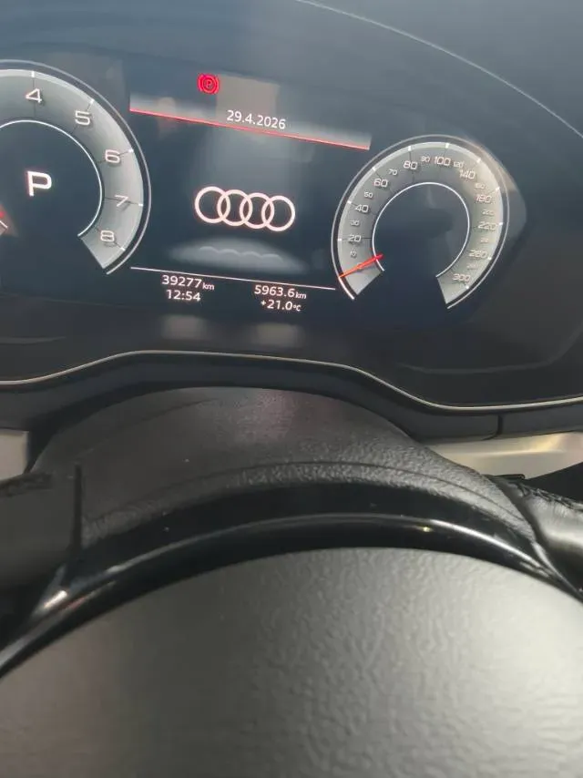 2022 Audi A4L 2.0T 190HP L4 7DCT,autocango,china used car exporter,china ev exporter,chinese used car exporter,chinese used ev exporter