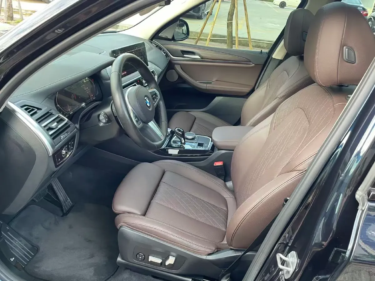 2022 BMW X3 2.0T 252HP L4 8AT,autocango,china used car exporter,china ev exporter,chinese used car exporter,chinese used ev exporter