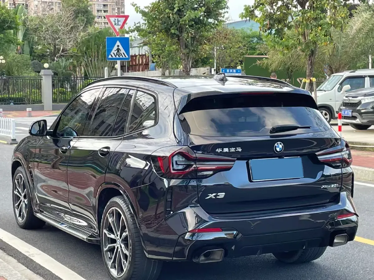 2022 BMW X3 2.0T 252HP L4 8AT,autocango,china used car exporter,china ev exporter,chinese used car exporter,chinese used ev exporter