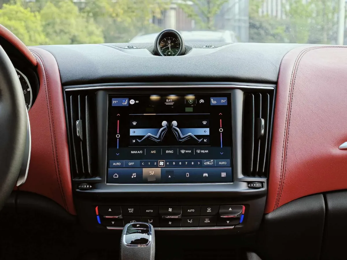 2021 Maserati Levante 3.0T 350HP V6 8AT,autocango,china used car exporter,china ev exporter,chinese used car exporter,chinese used ev exporter