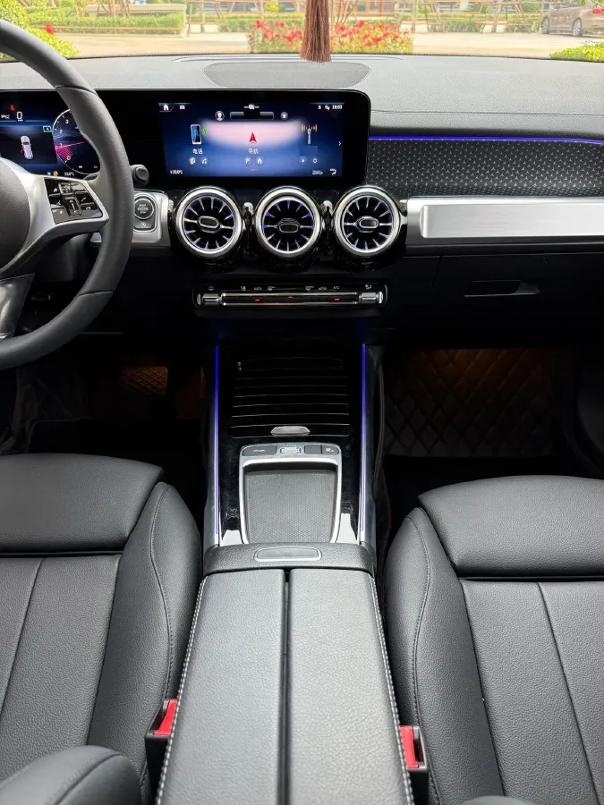 2024 Mercedes-Benz GLB Class 2.0T 190HP L4 8DCT,autocango,china used car exporter,china ev exporter,chinese used car exporter,chinese used ev exporter