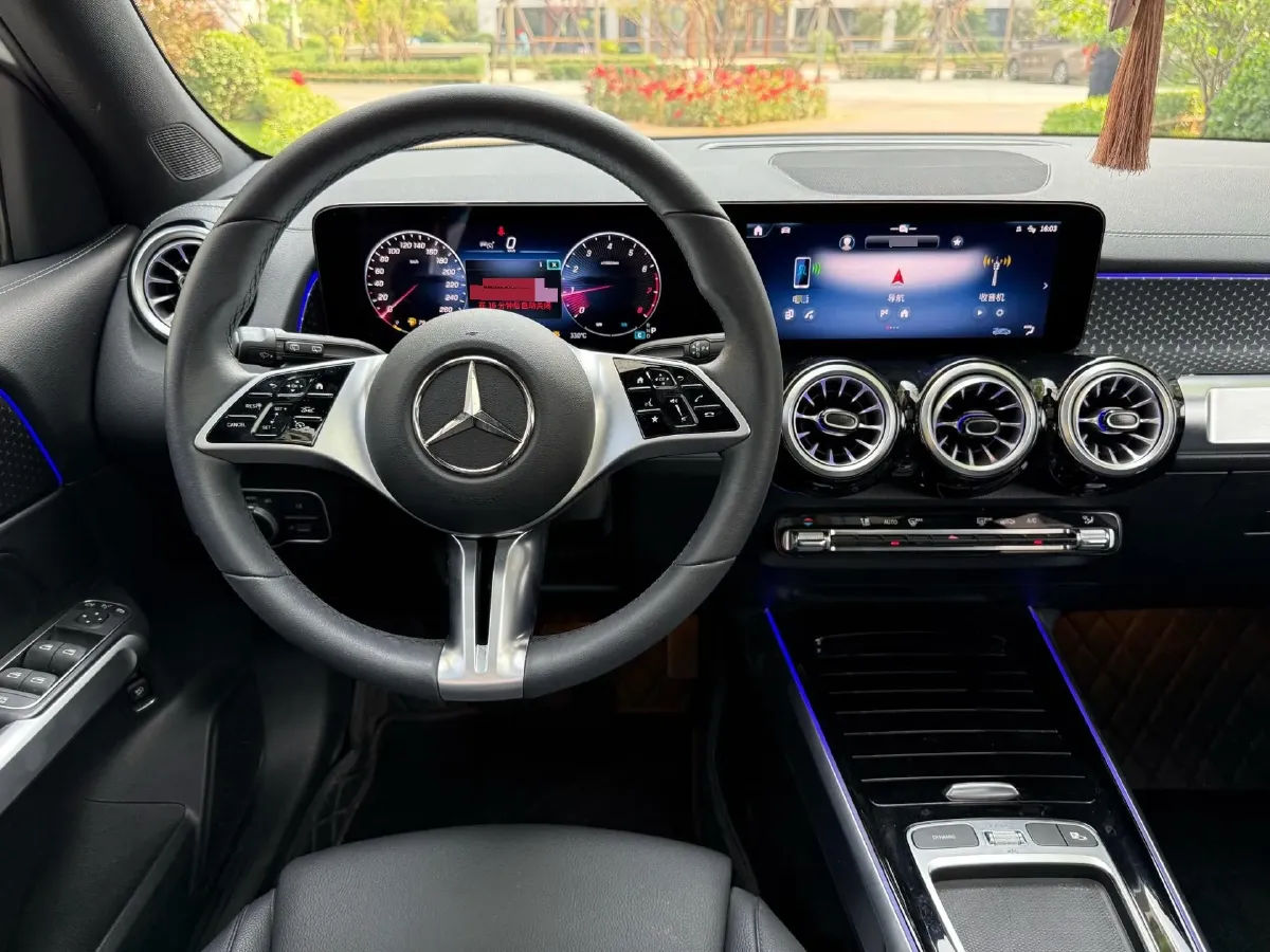 2024 Mercedes-Benz GLB Class 2.0T 190HP L4 8DCT,autocango,china used car exporter,china ev exporter,chinese used car exporter,chinese used ev exporter