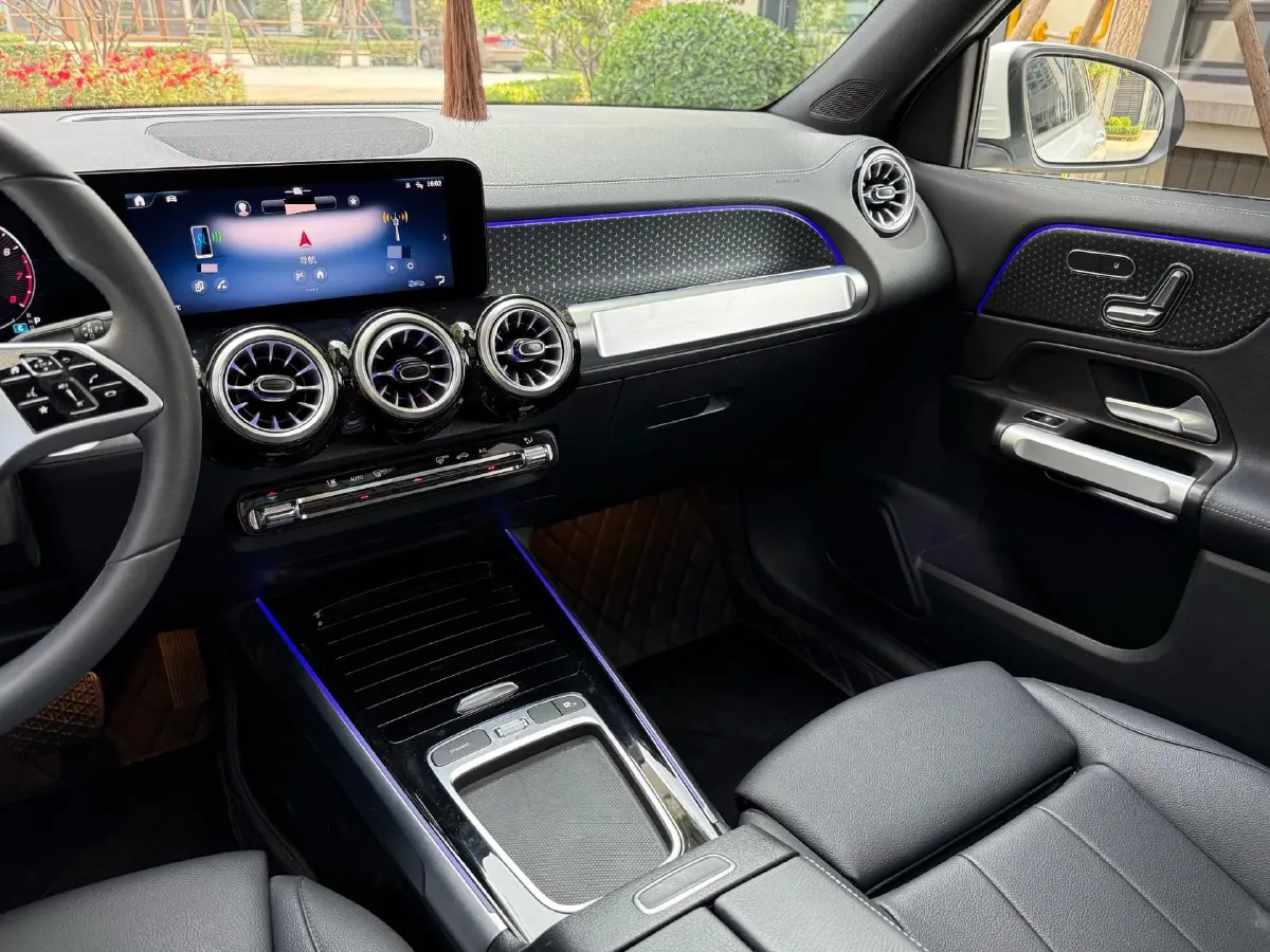 2024 Mercedes-Benz GLB Class 2.0T 190HP L4 8DCT,autocango,china used car exporter,china ev exporter,chinese used car exporter,chinese used ev exporter