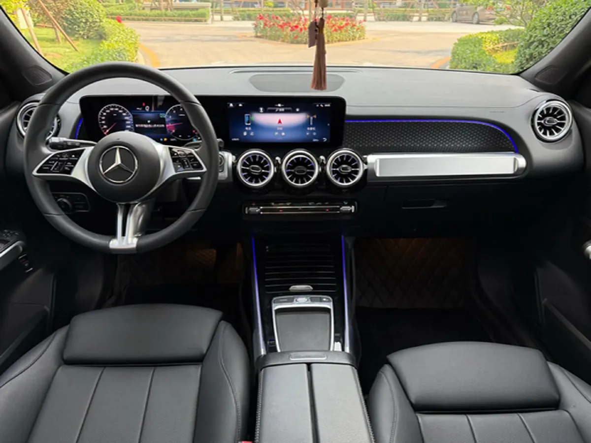 2024 Mercedes-Benz GLB Class 2.0T 190HP L4 8DCT,autocango,china used car exporter,china ev exporter,chinese used car exporter,chinese used ev exporter
