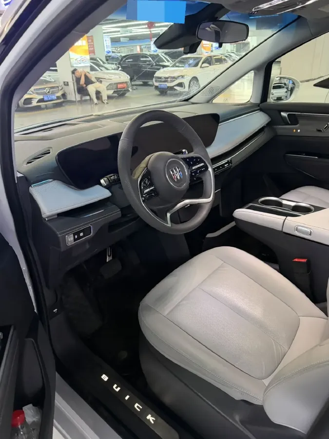 2025 Buick GL8 2.0T 237HP L4 9AT,autocango,china used car exporter,china ev exporter,chinese used car exporter,chinese used ev exporter
