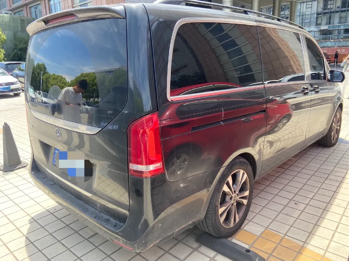 2018 Mercedes-Benz C Class 2.0T 245HP L4 9AT,autocango,china used car exporter,china ev exporter,chinese used car exporter,chinese used ev exporter