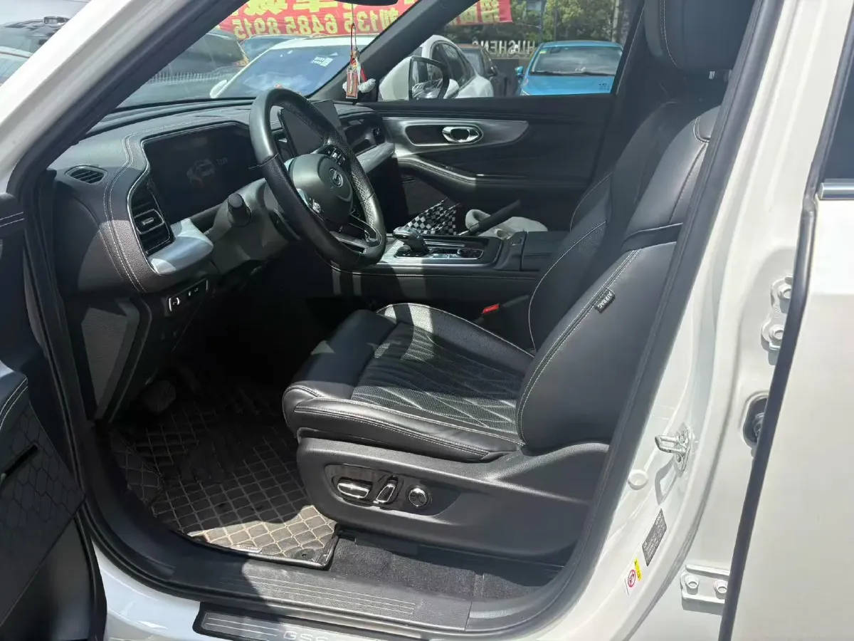 2022 GAC Trumpchi GS8 2.0T 252HP L4 8AT,autocango,china used car exporter,china ev exporter,chinese used car exporter,chinese used ev exporter
