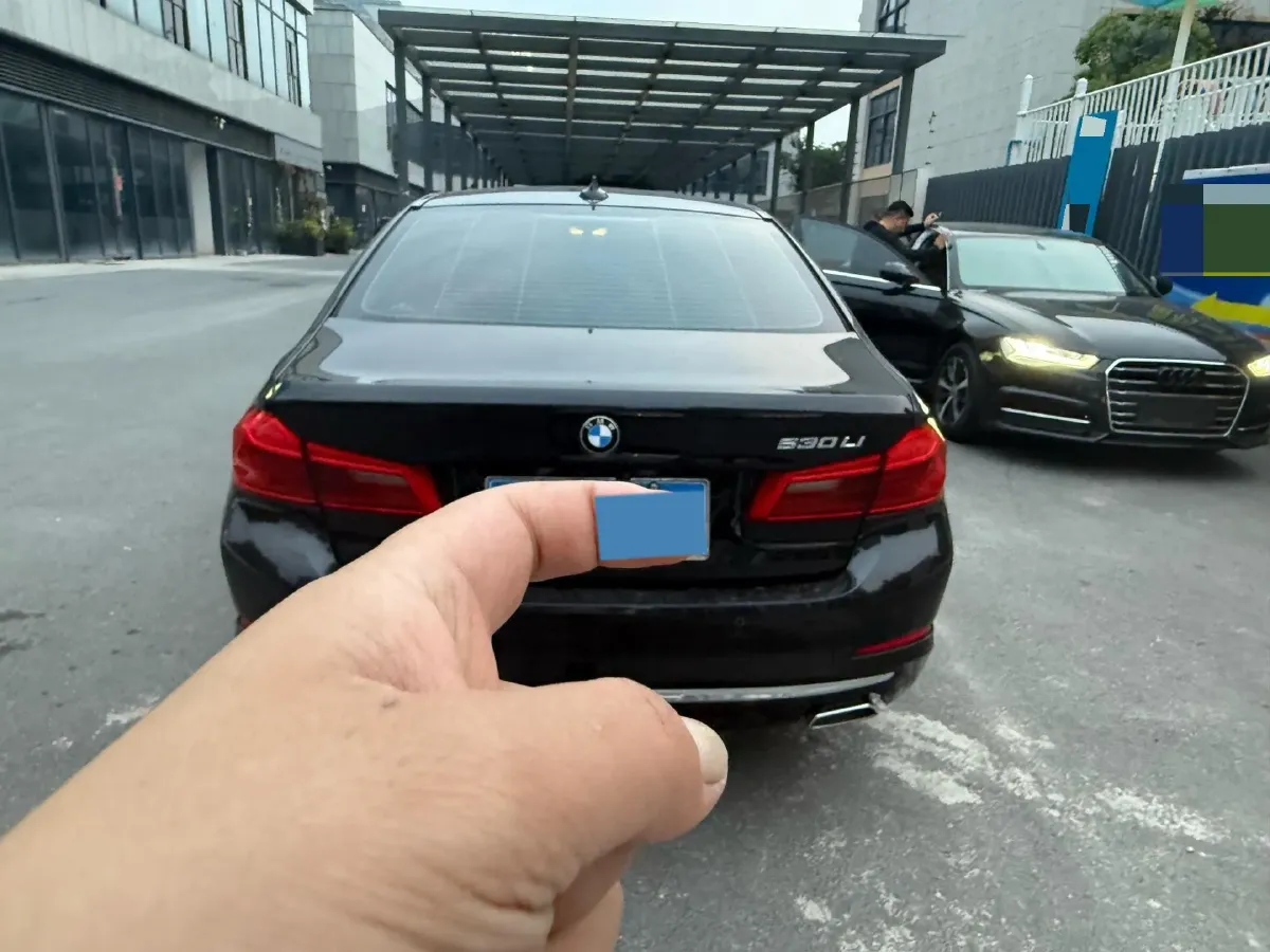 2020 BMW 5 Series 2.0T 252HP L4 8AT,autocango,china used car exporter,china ev exporter,chinese used car exporter,chinese used ev exporter