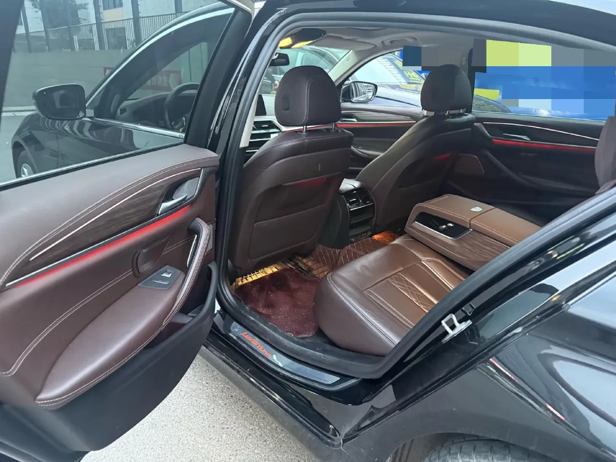2020 BMW 5 Series 2.0T 252HP L4 8AT,autocango,china used car exporter,china ev exporter,chinese used car exporter,chinese used ev exporter