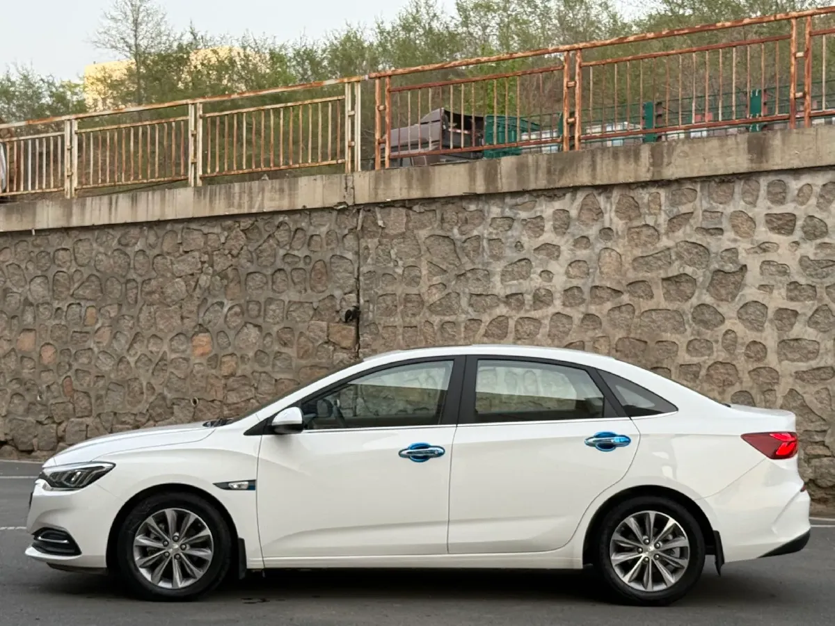 2022 Chevrolet Monza 1.5L 113HP L4 6AT,autocango,china used car exporter,china ev exporter,chinese used car exporter,chinese used ev exporter