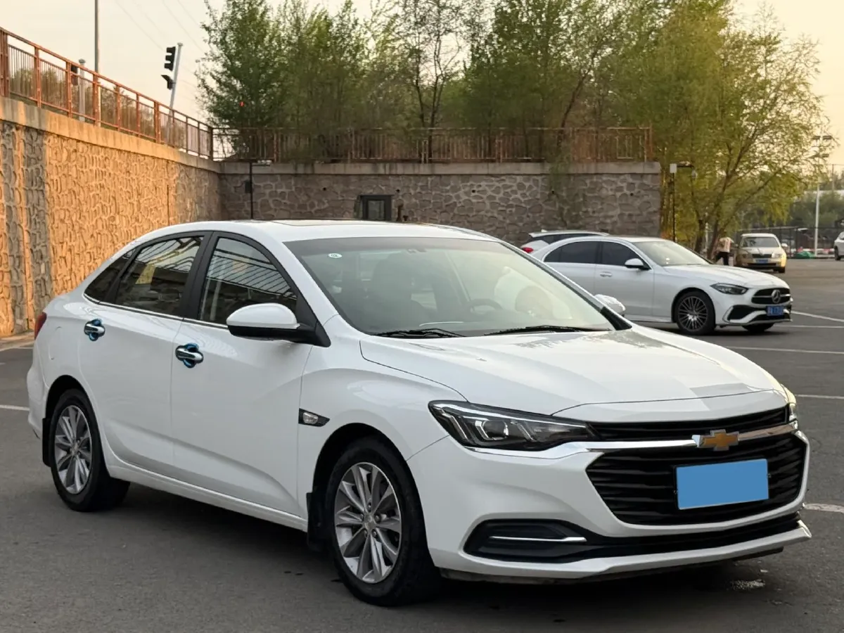 2022 Chevrolet Monza 1.5L 113HP L4 6AT,autocango,china used car exporter,china ev exporter,chinese used car exporter,chinese used ev exporter