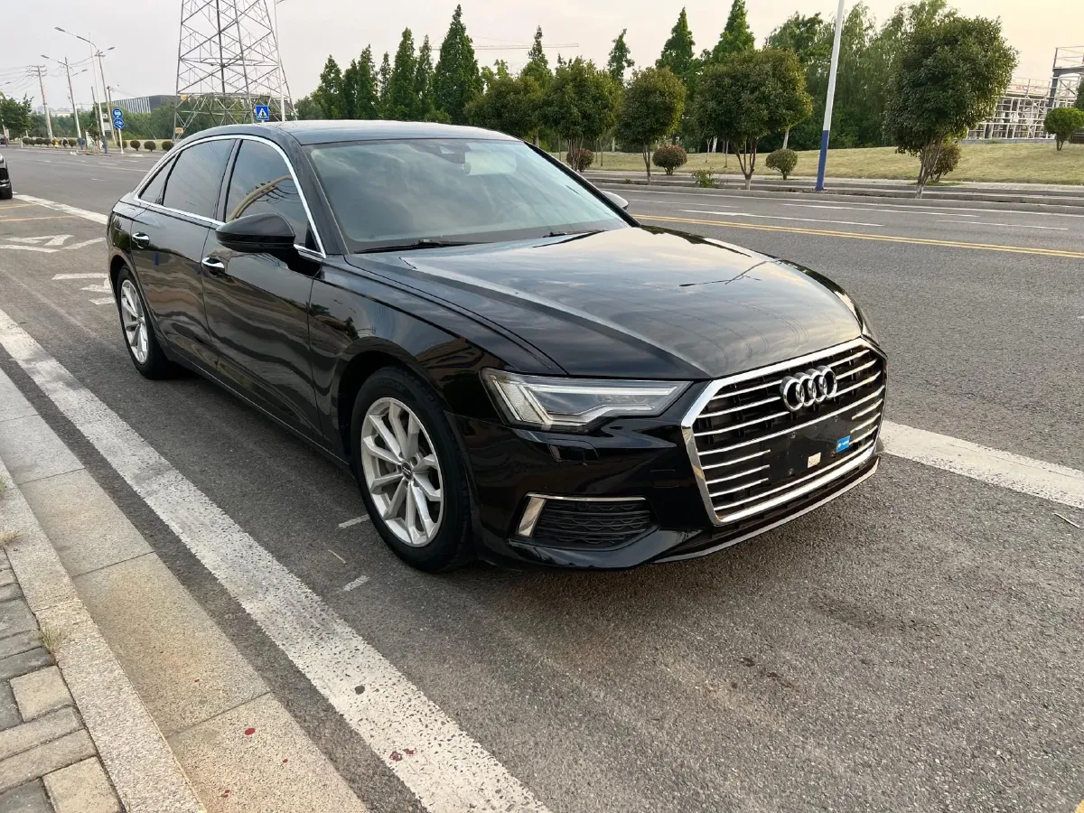 2019 Audi A6L 2.0T 190HP L4 7DCT,autocango,china used car exporter,china ev exporter,chinese used car exporter,chinese used ev exporter