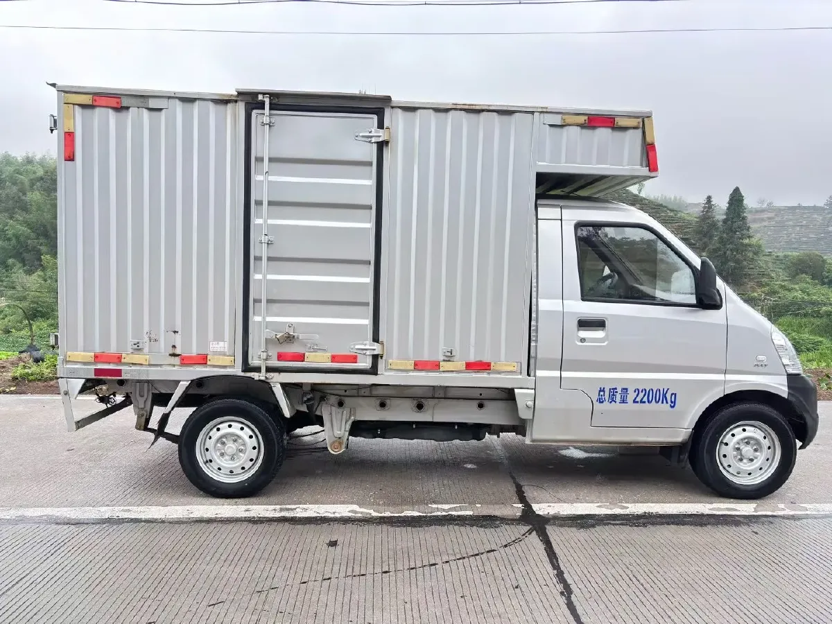 2021 WuLing RongGuang New Truck 1.5L 99HP L4 5MT,autocango,china used car exporter,china ev exporter,chinese used car exporter,chinese used ev exporter