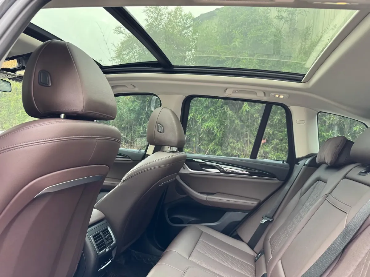 2023 BMW X3 2.0T 184HP L4 8AT,autocango,china used car exporter,china ev exporter,chinese used car exporter,chinese used ev exporter