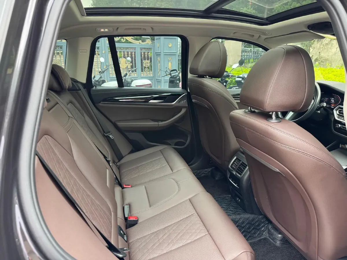 2023 BMW X3 2.0T 184HP L4 8AT,autocango,china used car exporter,china ev exporter,chinese used car exporter,chinese used ev exporter