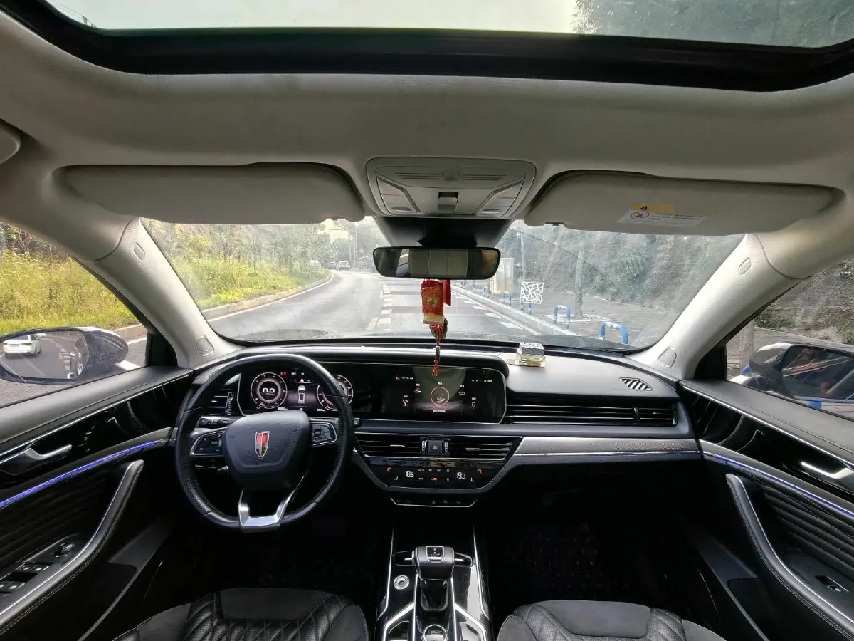 2022 HongQi HS5 2.0T 224HP L4 6AT,autocango,china used car exporter,china ev exporter,chinese used car exporter,chinese used ev exporter